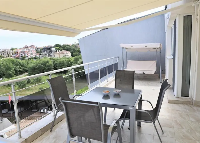 Emberli Penthouse * Lozenets